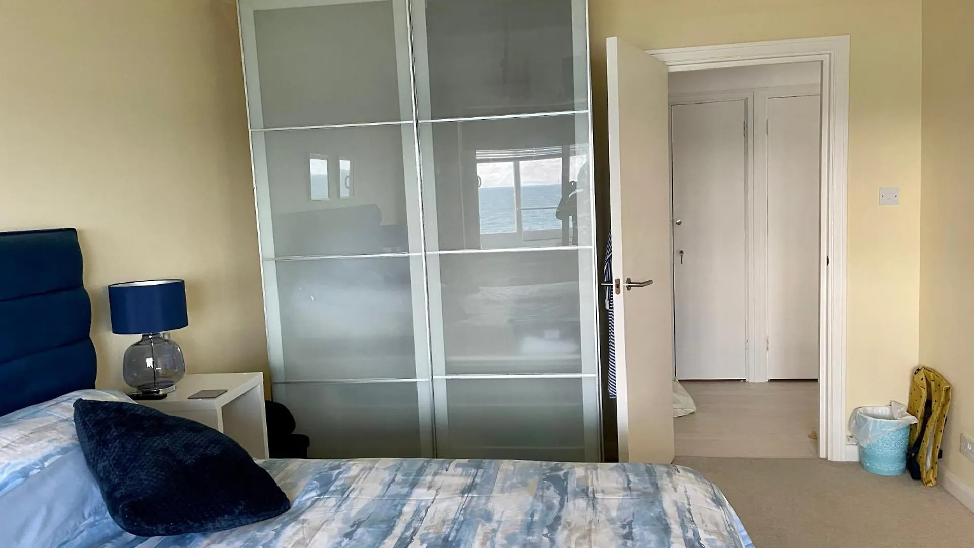 Seascape With Outstanding Sea Views Apartman Brighton